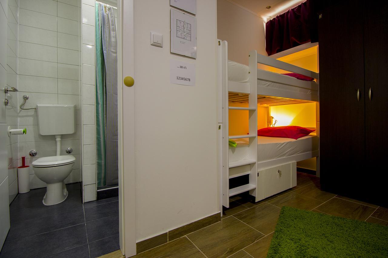 Dioklecijan Delux Hostel Σπλιτ Εξωτερικό φωτογραφία